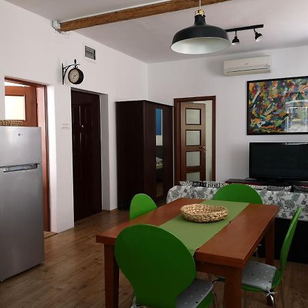 Apartma Taperin Piranアパートメント エクステリア 写真