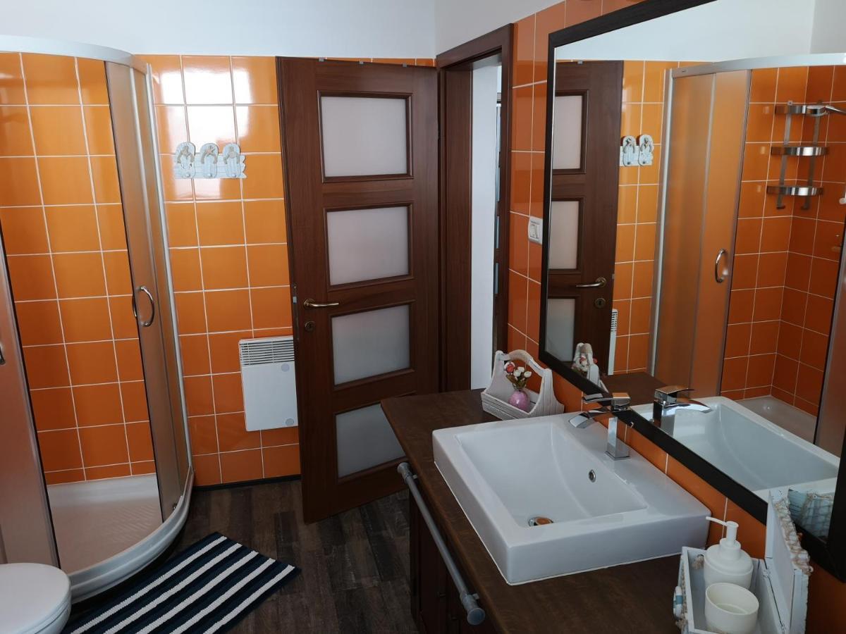 Apartma Taperin Piranアパートメント エクステリア 写真