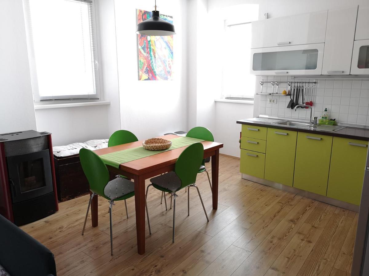 Apartma Taperin Piranアパートメント エクステリア 写真