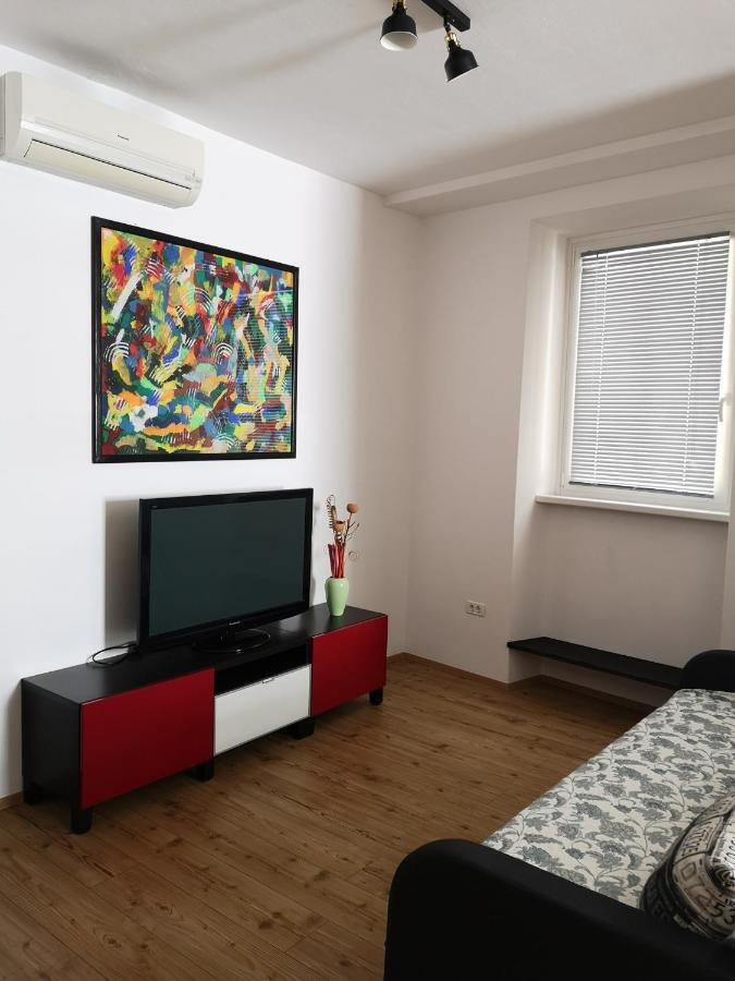 Apartma Taperin Piranアパートメント エクステリア 写真